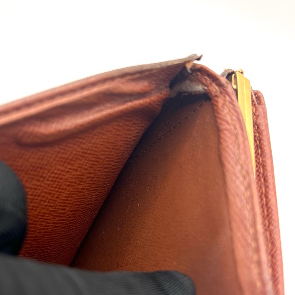 Authentic Louis Vuitton LV Monogram Compact Kiss Closure Wallet - Picture 14 of 16